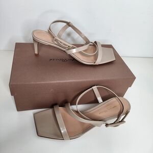 Gianvito Rossi Lindsay Women's Strappy In Beige Sandals Size 37.5